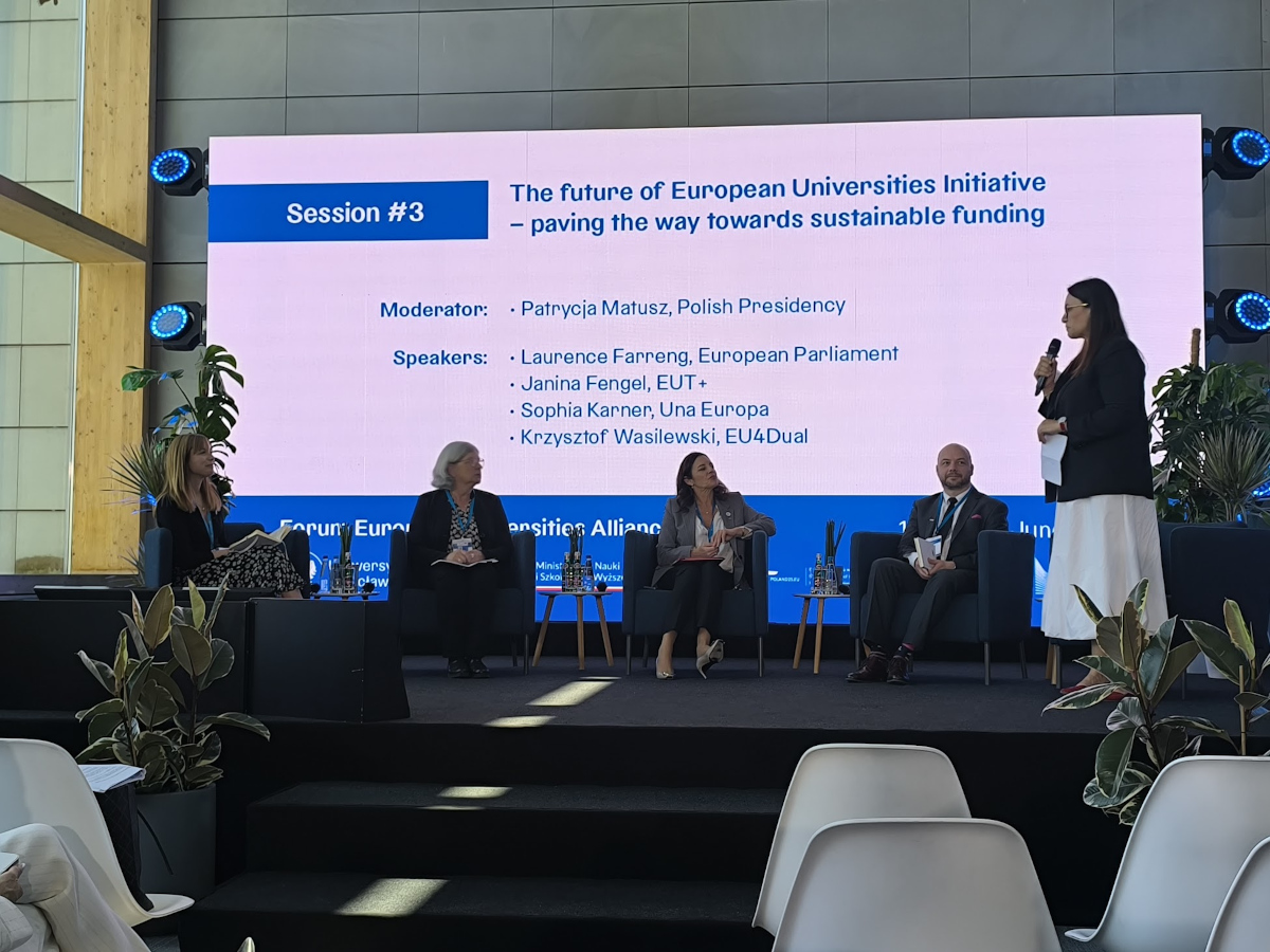 Uczestnicy III Forum Uniwersytetów Europejskich