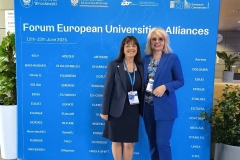 od lewej: Agata Mannino, główna koordynatorka projektu ACROSS i dr hab. inż. Dorota Krawczyk, koordynatorka projektu ACROSS w PB