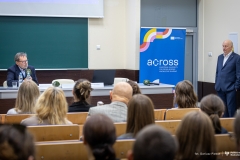 Prof. Krzysztof Kurzydłowski i prof. Maciej Żylicz podczas debaty w ramach Tygodnia Otwartości w Nauce – fot. Dariusz Piekut / PB