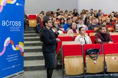 Grażyna Jakimiuk przedstawia możliwości mobilności w Uniwersytecie Europejskim ACROSS. Fot. Dariusz Piekut/PB.