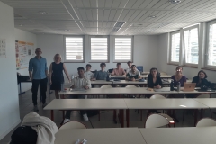 Prof. Joanna Mystkowska podczas zajęć ze studentami Uniwersytetu w Perpignan, dotyczących biomateriałów do zastosowań medycznych