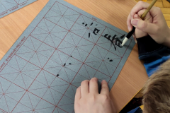 Chinese calligraphy workshop held at the Kindergarten No. 14 in Białystok, private archive of E. Śleszyńska