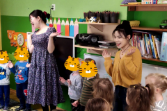 Teachers of Confucius Classroom at BUT  teach children a song in Chinese, private archive of E. Śleszyńska