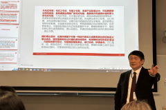 Prezes Światowego Stowarzyszenia Nauczania Języka Chińskiego (世界汉语教学学会) - Pan Zhong Yinghua, fot. archiwum prywatne N. Yu
