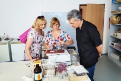 Wizyta-w-laboratorium-Wydzialu-Inzynierii-Srodowiska-u-doc.-Ing.-Helena-Hybska-PhD