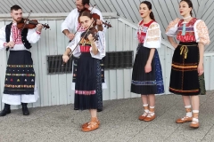 Wystepy-folklorystycznych-zespolow-po-uroczystym-wreczeniu-dyplomow