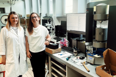I.-Zglobicka-z-pracowniczka-laboratorium-badan-materialowuych-Archiwum-prywatne