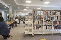 Biblioteka główna – sala dla studentów; Archiwum prywatne