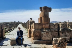 Timgad-ruiny-starozytnego-miasta-rzymskiego