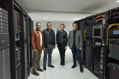 Wizyta w Centrum Danych, od prawej: F. Bougerra, prorektor C. Arar; fot. archiwum prywatne