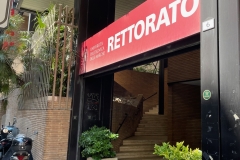 Wejscie-do-Rektoratu