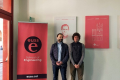 Dr-Andrzej-Magruk-i-dr-Jordi-Cruz-Sanchez-w-trakcie-zwiedzania-uczelni-fot.-pracownik-EUSS