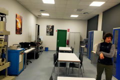 Jedno-z-laboratoriow-prezentowane-przez-dr.-Jordi-Cruz-Sancheza-fot.-A.-Magruk