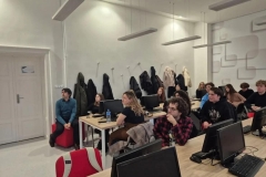 Studenci-WI-prezentuja-swoje-projekty-arch.-pryw.-A.-Chmielewski-2