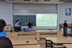 Studenci-WI-prezentuja-swoje-projekty-arch.-pryw.-A.-Chmielewski-3