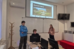 Studenci-WI-prezentuja-swoje-projekty-arch.-pryw.-A.-Chmielewski