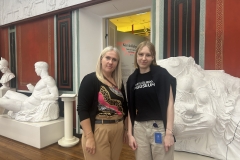 Kamila-Koroniecka-i-Haldja-Hermakula_foto-Elzbieta-Kudlowska-muzeum-sztuki-Uniwersytetu-w-Tartu