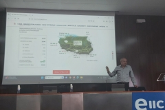 R.A.-Sobolewski-podczas-dyskusji-po-wykladzie-nt.-systemow-elektroenergetycznych-fot.-Fabian-Deniz