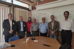 Rys.-8-Wspolne-zdjecie-z-pracownikami-Wydzialu-Mechaniczno-Elektrycznego-IBERO
