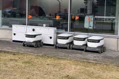 Roboty transportujące pracujące w kampusie i jego otoczeniu, fot. arch. prywatne M. Żukowski