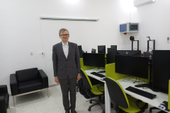 12.-Zwiedzanie-nowoczesnych-laboratoriow-dydaktycznych-arch.-prywatne-A.-Andrzejewski