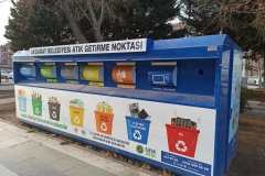 SEGREGACJA-SMIECI-OBOWIAZUJE-NA-TERENIE-CALEGO-KAMPUSU-AKSARAY-UNIVERSITY-fot-archiwum-prywatne