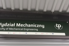 oznakowanie-uczelni-10