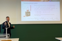 Wyklad-opis-nieliniowego-odwroconego-wahadla-arch.-pryw.-P.-Kieczmersk