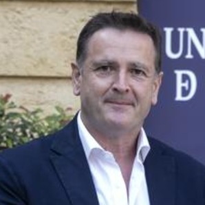 Prof. David Bullejos