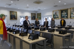2023.03.22 Zwiedzanie Sali Senatu fot.Dariusz Piekut