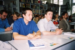 f1000020