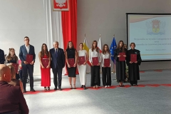 Wreczenie-aktow-stypendialnych-23