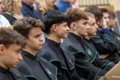 2025-11-04-Uroczyste-ślubowanie-klas-pierwszych-ALO-PB-fot-Dariusz-Piekut-PB