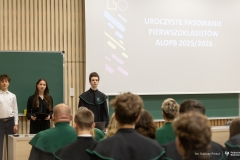 2025-11-04-Uroczyste-ślubowanie-klas-pierwszych-ALO-PB-fot-Dariusz-Piekut-PB