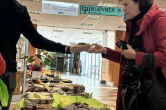 Walentynkowy-kiermasz-ciast-6