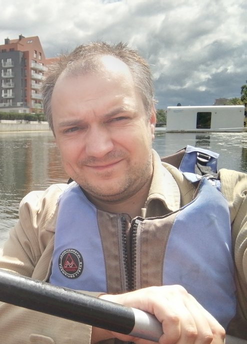 dr Adam Dzedzej