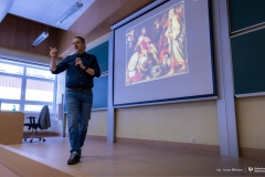 2026-01-23-Wykład-PZP-o Szczęściu, którego szukamy tam, gdzie go nie ma-PZP-Dostępna PB-fot-Iryna-Mikhno-PB