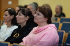 2026-01-23-Wykład-PZP-o Szczęściu, którego szukamy tam, gdzie go nie ma-PZP-Dostępna PB-fot-Iryna-Mikhno-PB