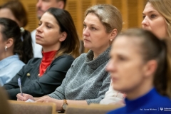 2025-01-17-profilaktyka-zdrowia-psychicznego-dr-hab-n-med-Pawel-Holas-profUW-fot-Iryna-Mikhno-PB-25
