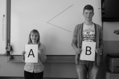 „Cia�o �A� jest mniejsze od cia�a �B� ”