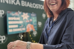 Wspolne-dekorowanie-bombek-4