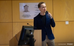 2023.11.17 Człowiek na cyfrowej diecie fot.Dariusz Piekut PB
