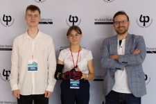 Druzyna-z-sensoryczna-rekawica_konkurs-Wschodzacy-Innowatorzy_fot.Dariusz-Piekut_PB-32