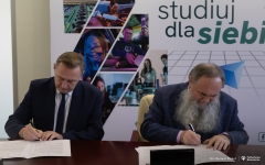 2024-11-19-Podpisanie-porozumień-o-współpracy-o-współpracy-trójstronnej-w-celu-komercjalizacji-rozwiązań-opracowanych-w-ramach-2-edycji-Konkursu-Wschodzący-Innowatorzy-fot-Dariusz-Piekut
