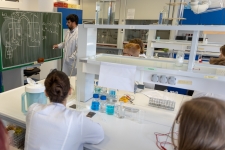 Uczniowie-XIII-LO-w-Bialymstoku-na-zajeciach-w-laboratoriach-Politechniki-Bialsotockiej-w-ramach-programu-Z-Technikum-na-Politechniki_fot.Dariusz-Piekut_PB-15