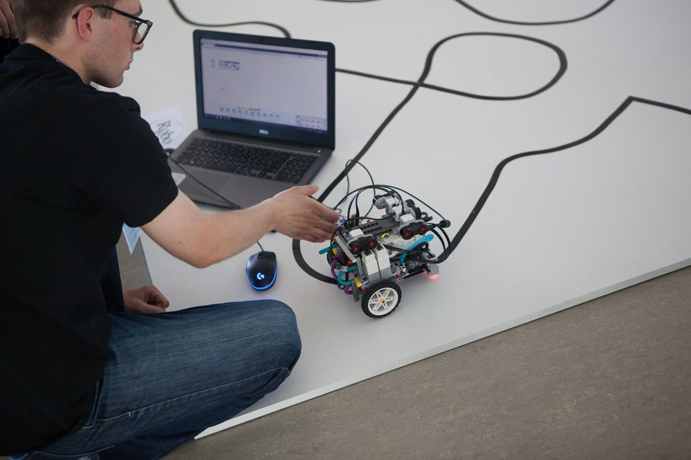 robot sumo