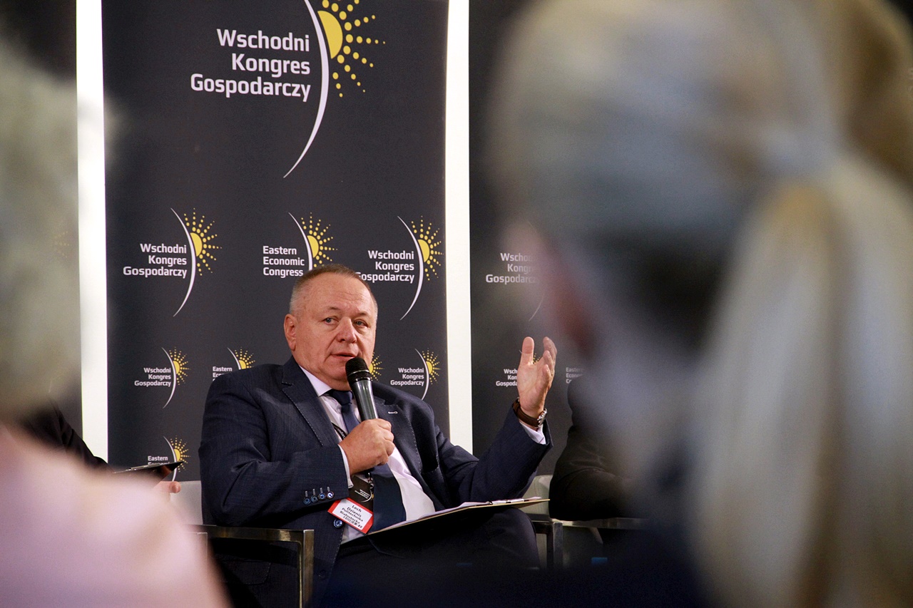 Rektor PB prof. Lech Dzienis podczas Wschodniego Kongresu Gospodarczego