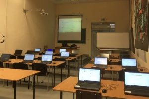 Sala komputerowa do szkolenia pracowników PB z funkcjonalności systemu EZD