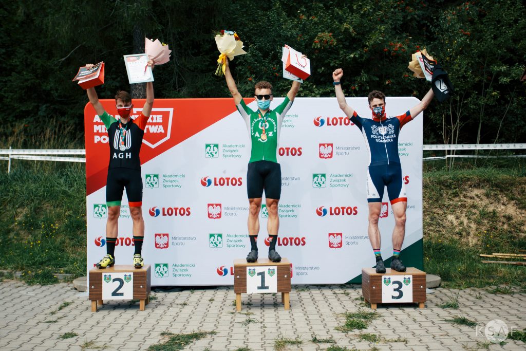 Świeżo upieczony absolwent Wydziału Mechanicznego wygrał zawody w kolarstwie górskim!