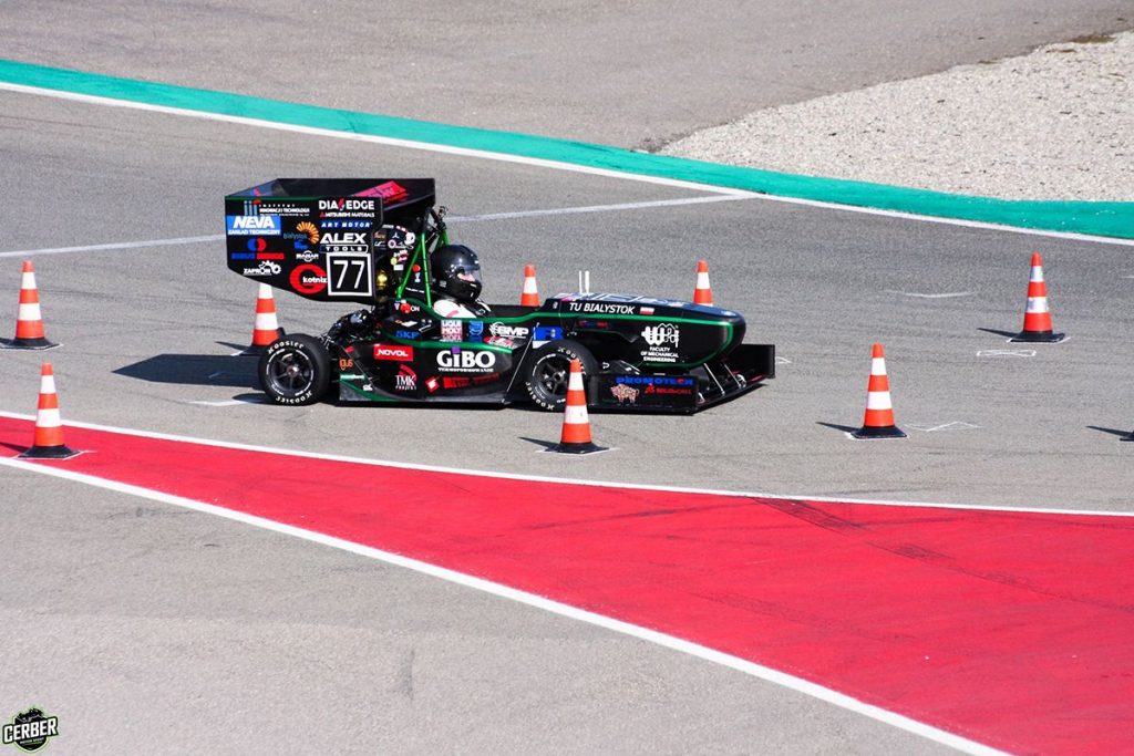 Sukces studentów na zawodach Formula SAE Italy